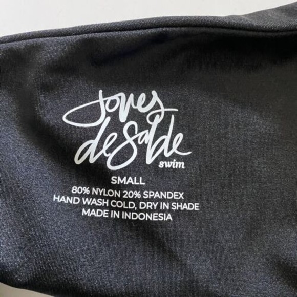 Joues de Sable Swim Emmy Black Bikini Cut Out Top Size S Small NWT - Picture 9 of 9